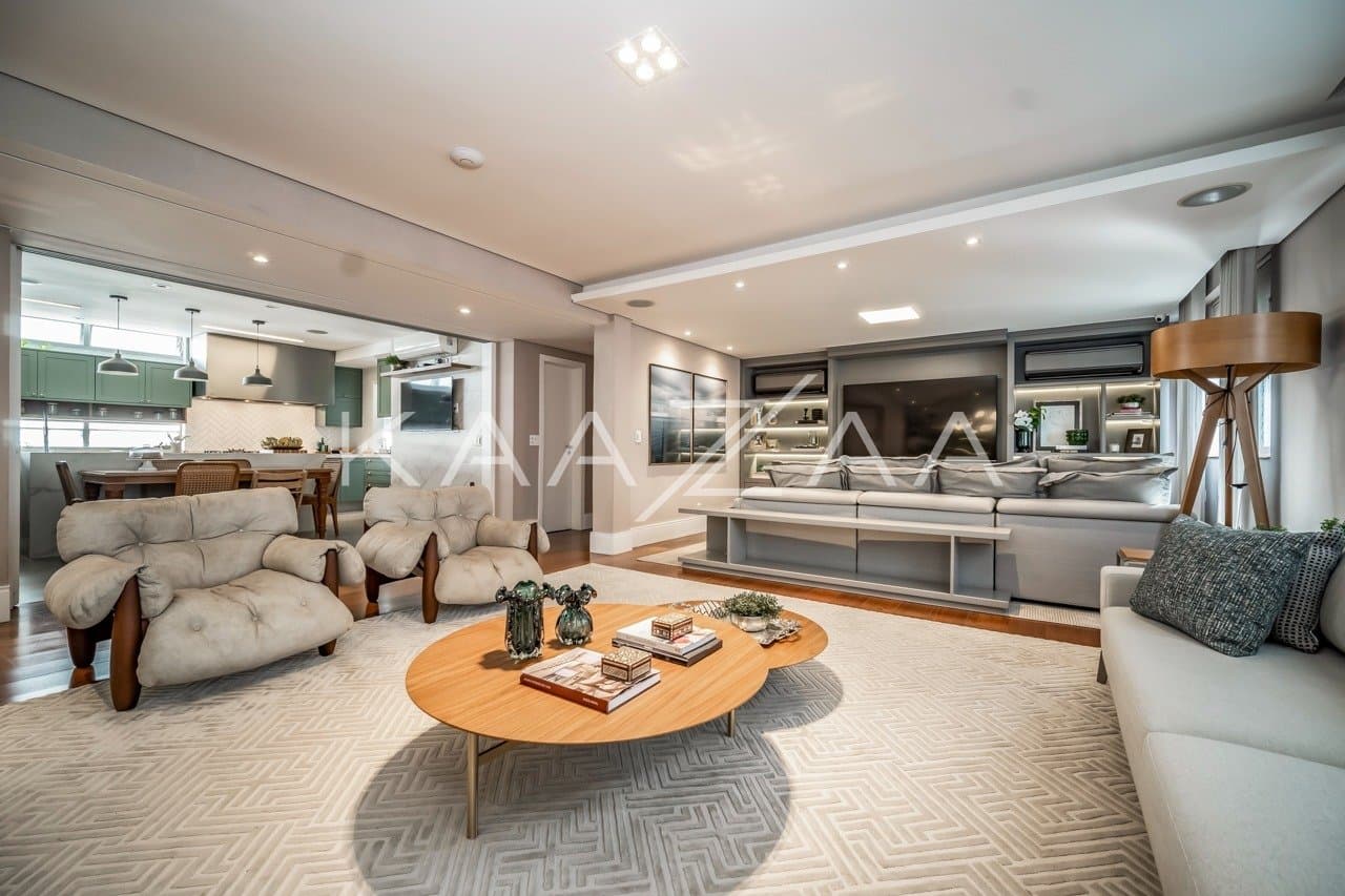 Um apartamento belíssimo no Itaim Bibi: reformado, com excelente infra-estrutura e acabamentos. - Foto 1